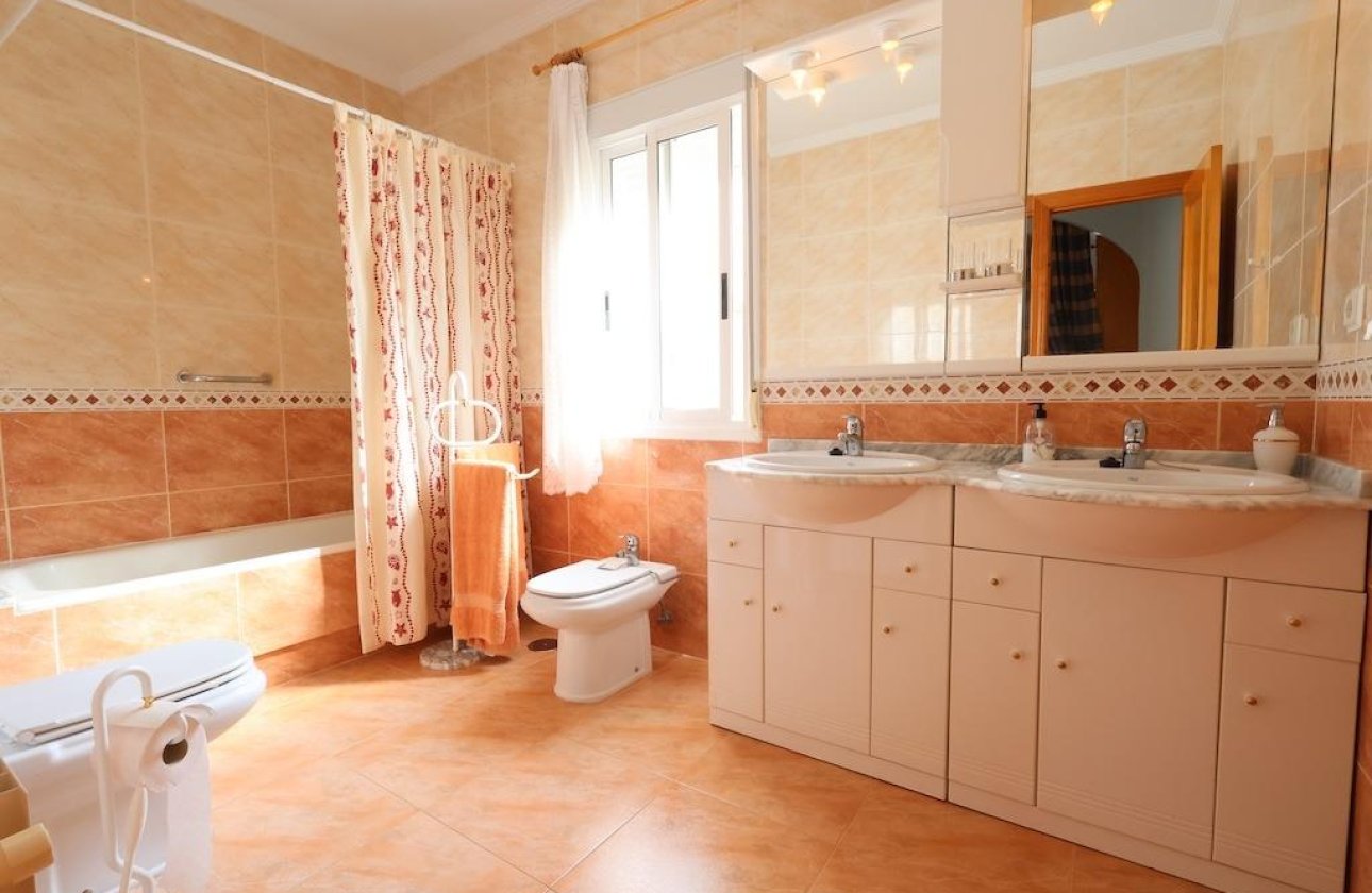 Revente - Villa - Orihuela Costa - Urbanización Perla del Mar