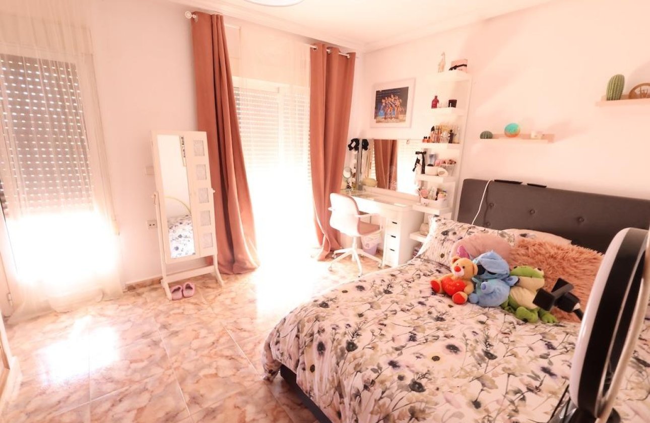 Reventa - Villa - Orihuela Costa - La Zenia