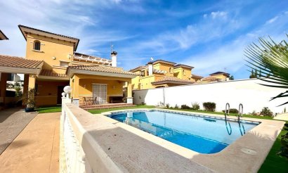 Revente - Villa - Orihuela Costa - Cabo Roig