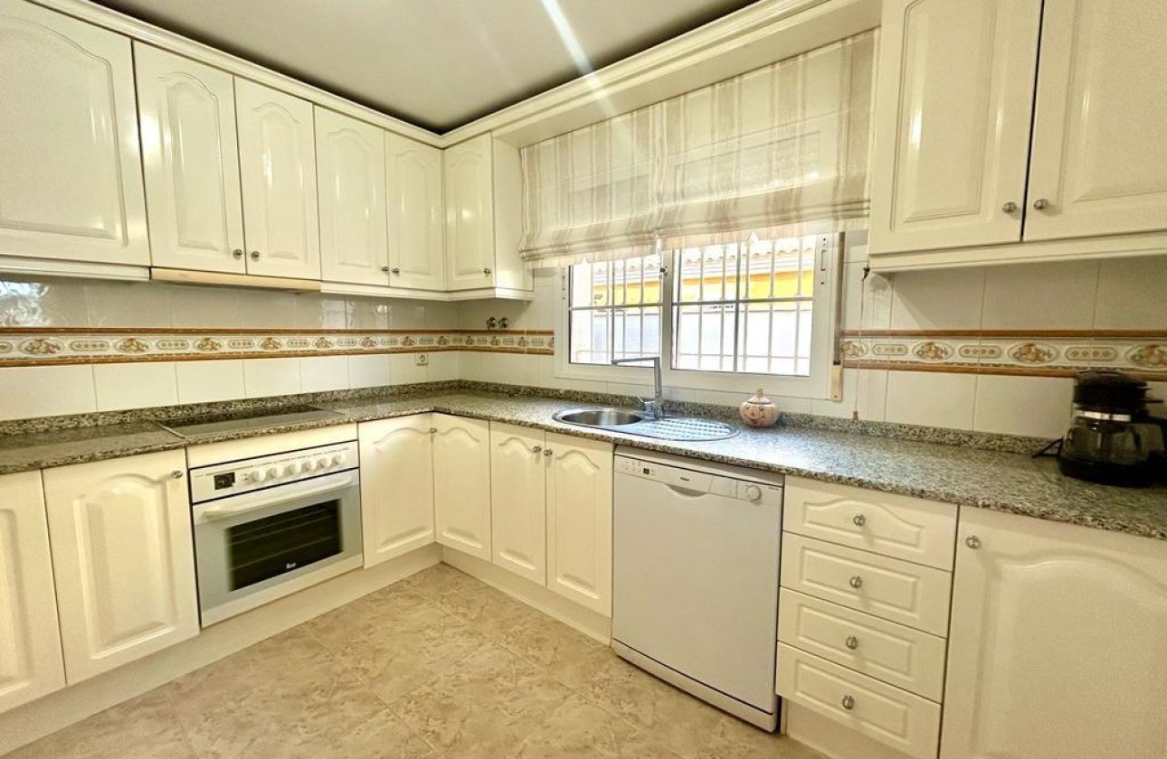 Revente - Villa - Orihuela Costa - Cabo Roig