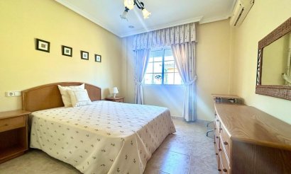 Revente - Villa - Orihuela Costa - Cabo Roig