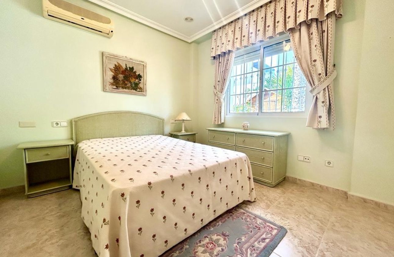 Revente - Villa - Orihuela Costa - Cabo Roig