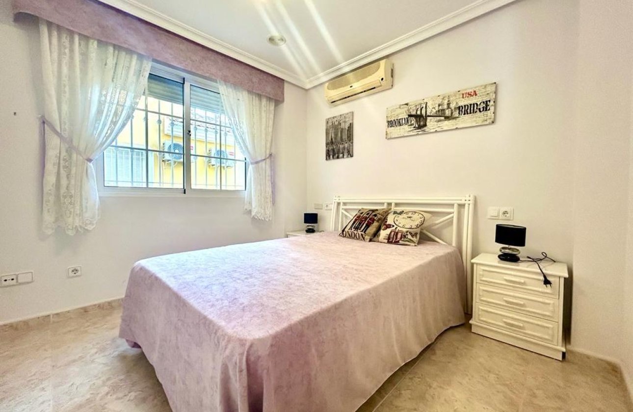 Revente - Villa - Orihuela Costa - Cabo Roig