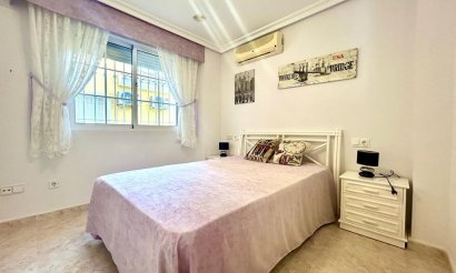 Revente - Villa - Orihuela Costa - Cabo Roig
