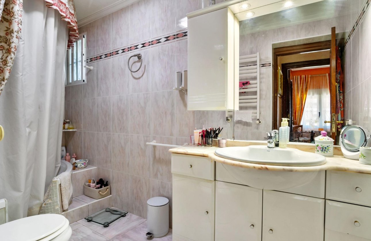 Revente - Villa - Orihuela Costa - Campoamor