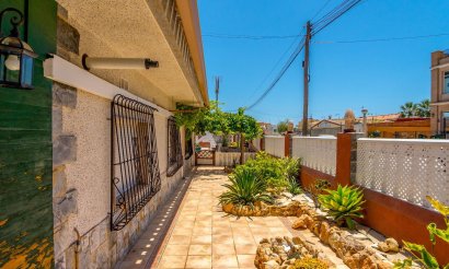 Revente - Villa - Orihuela Costa - Campoamor