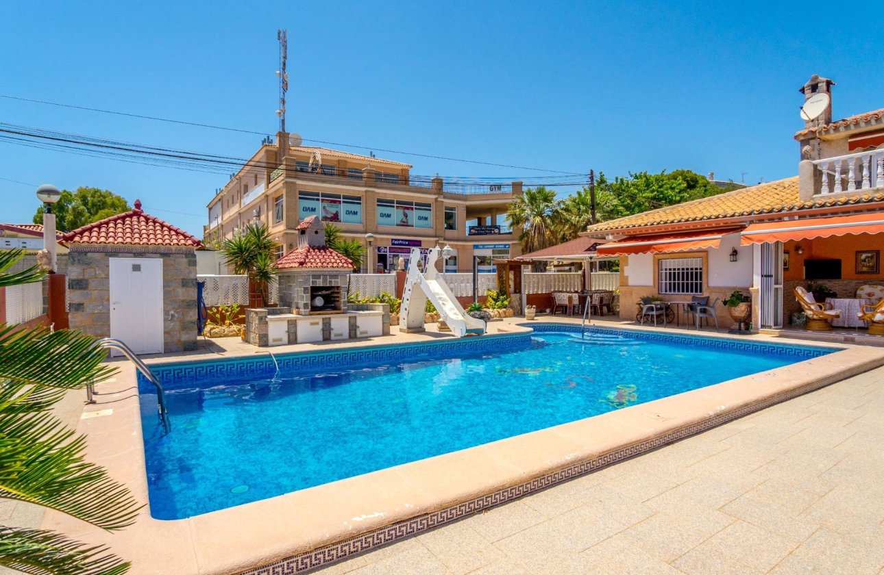 Revente - Villa - Orihuela Costa - Campoamor