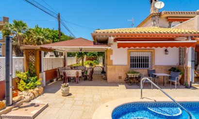Revente - Villa - Orihuela Costa - Campoamor