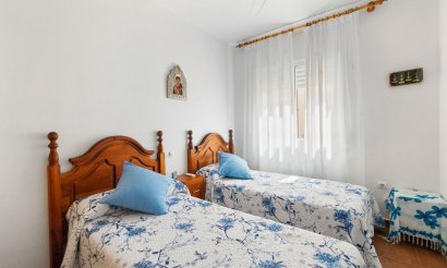 Resale - Apartment / flat - Orihuela Costa - Campoamor