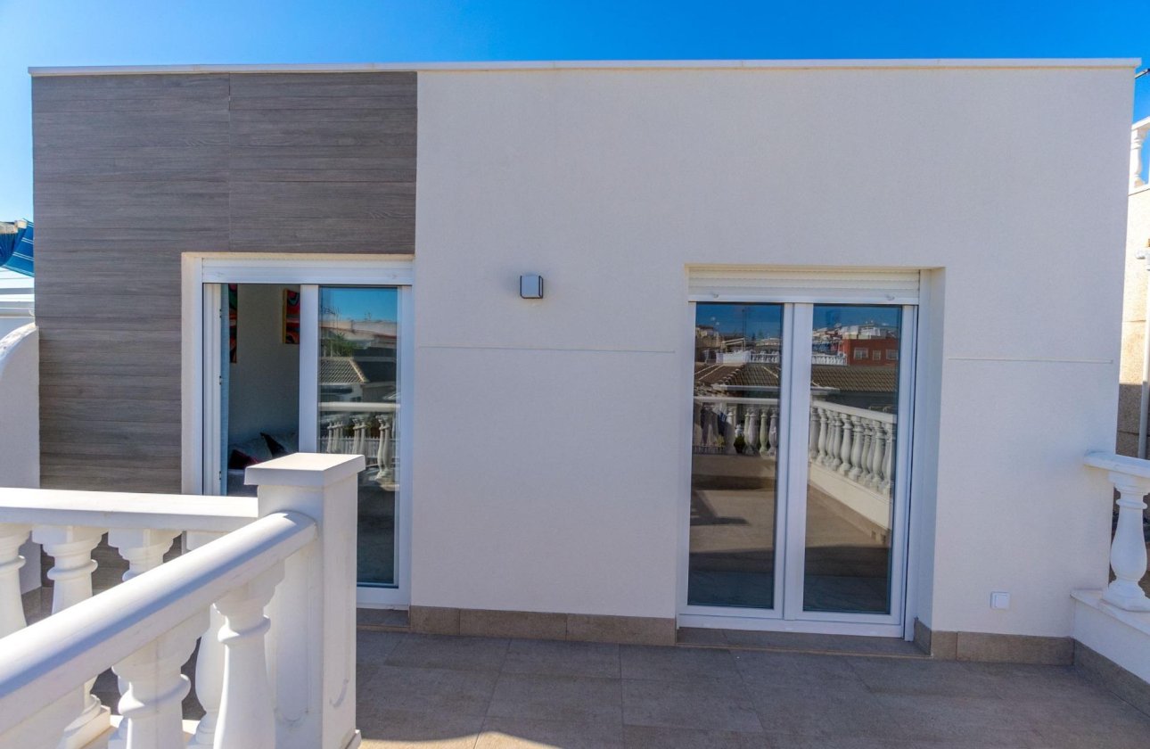 Revente - Villa - Torrevieja - El chaparral