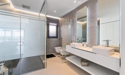 Resale - Villa - Orihuela Costa - Campoamor
