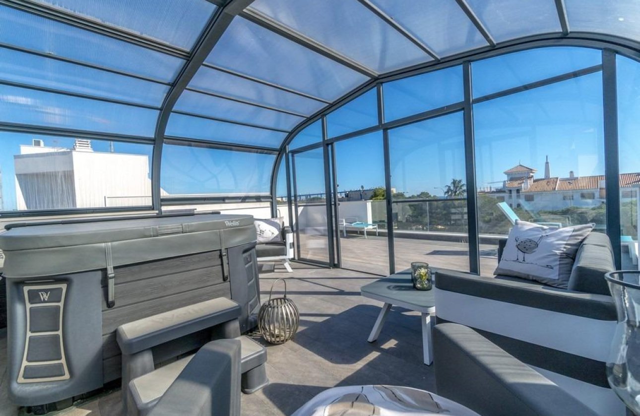 Resale - Villa - Orihuela Costa - Campoamor