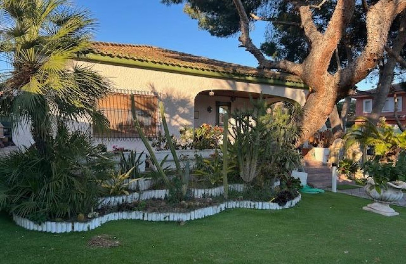 Revente - Villa - Orihuela Costa - Altos de Campoamor