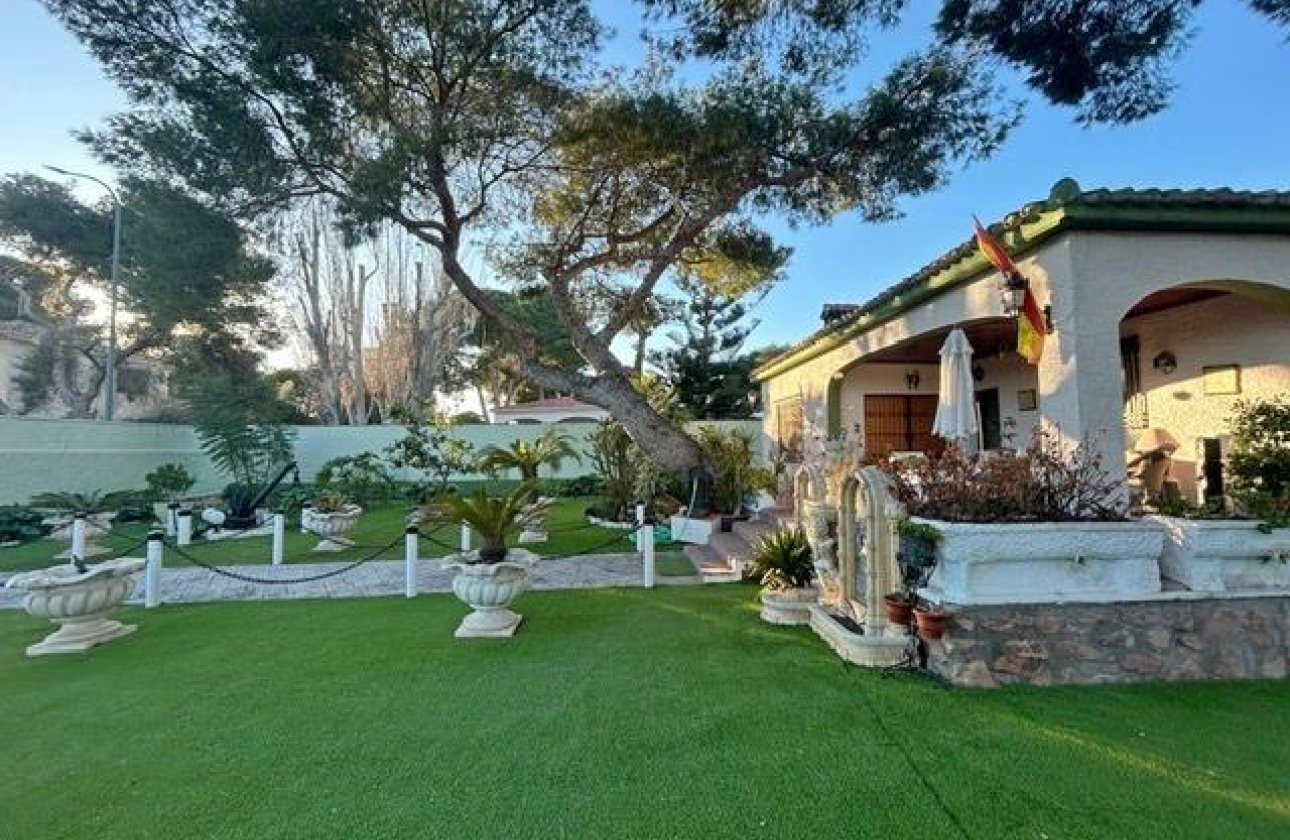 Revente - Villa - Orihuela Costa - Altos de Campoamor