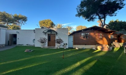 Revente - Villa - Orihuela Costa - Altos de Campoamor