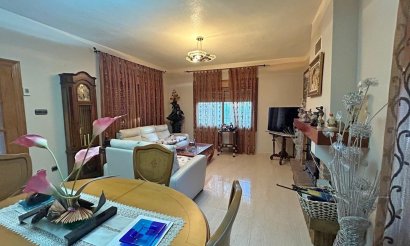 Revente - Villa - Orihuela Costa - Altos de Campoamor