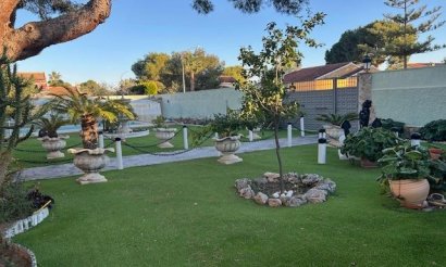Revente - Villa - Orihuela Costa - Altos de Campoamor