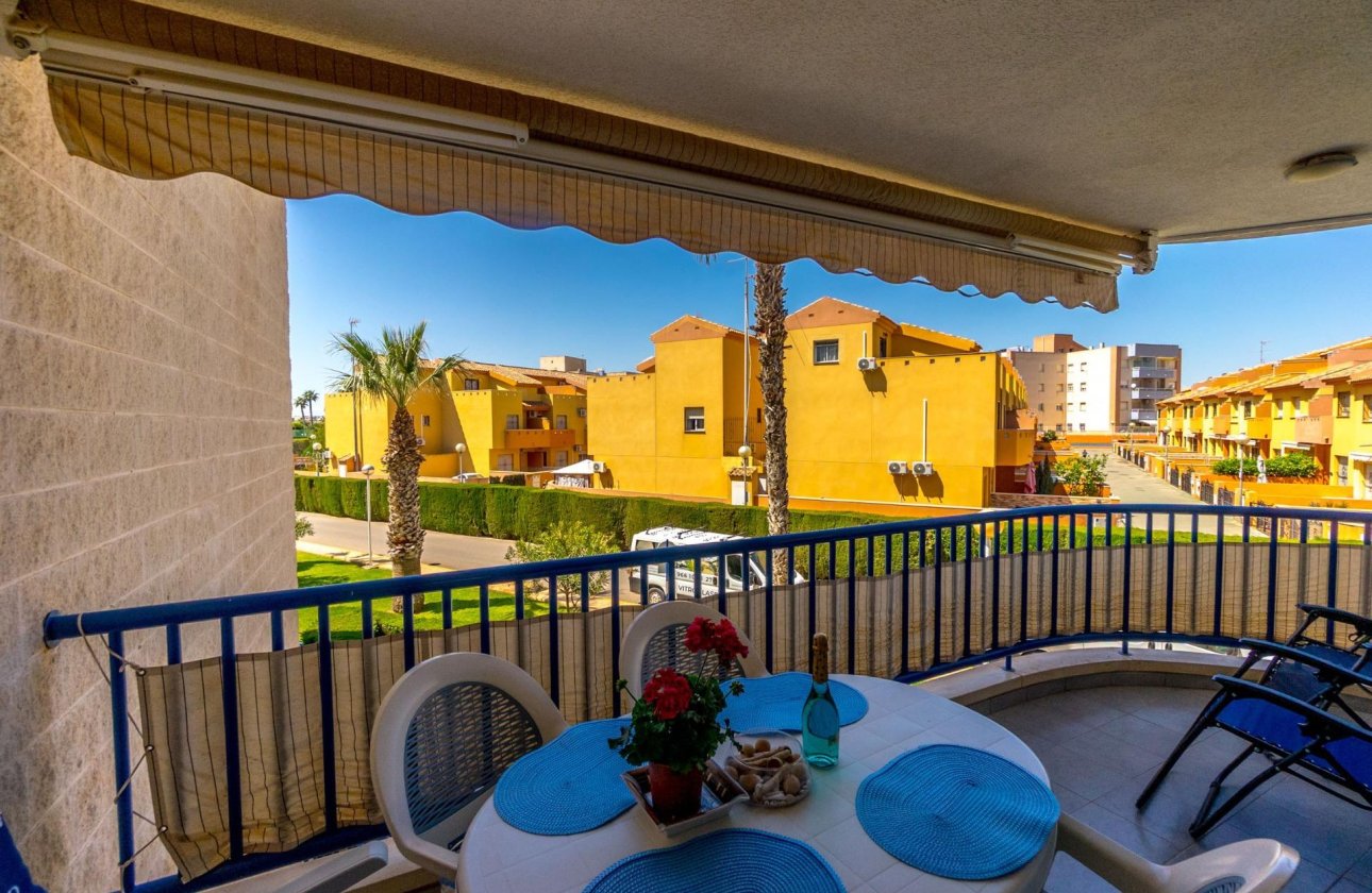 Resale - Apartment / flat - Orihuela Costa - Campoamor