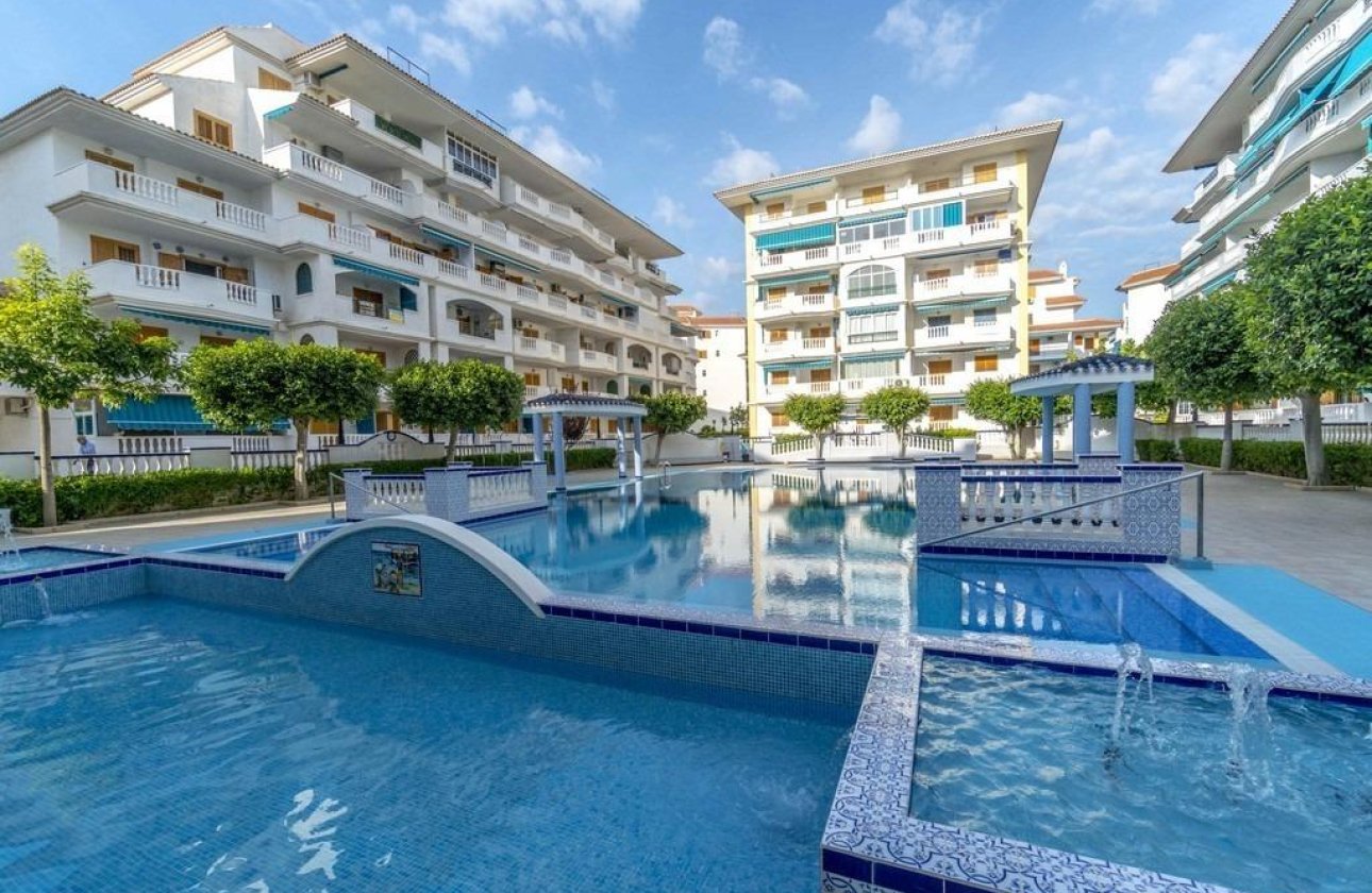 Resale - Apartment / flat - Torrevieja - Los Europeos
