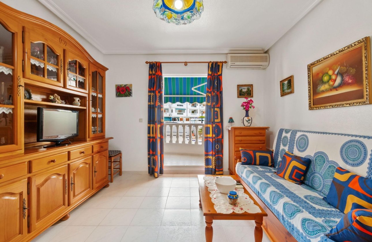 Resale - Apartment / flat - Torrevieja - Los Europeos