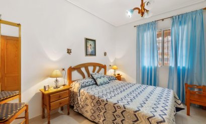 Resale - Apartment / flat - Torrevieja - Los Europeos