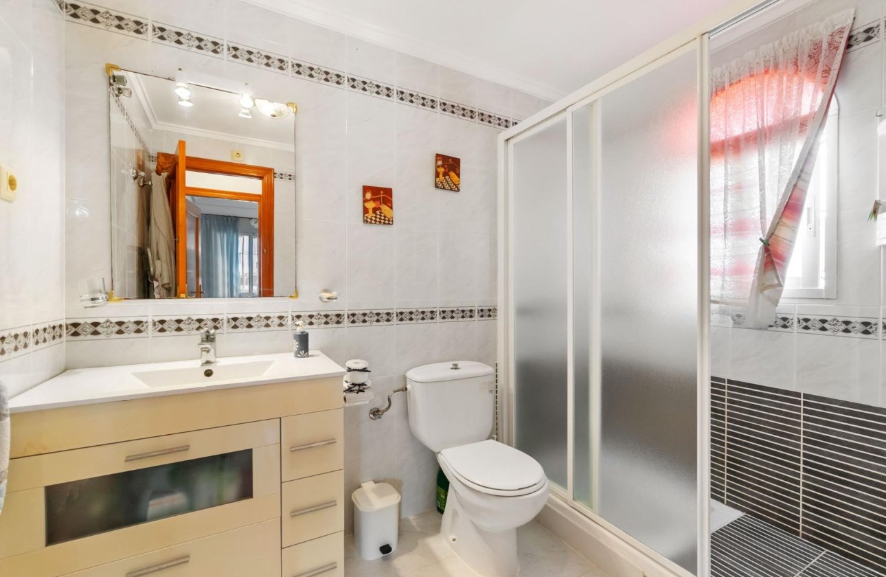 Resale - Apartment / flat - Torrevieja - Los Europeos