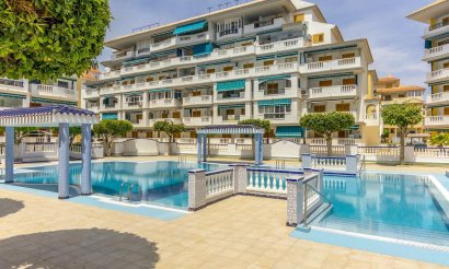 Resale - Apartment / flat - Torrevieja - Los Europeos