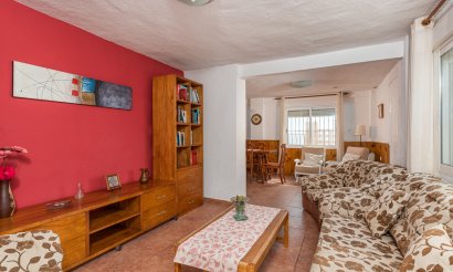 Resale - Villa - Guardamar del Segura