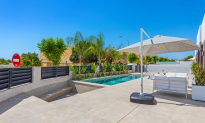 Revente - Villa - El Campello - El Amerador