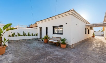 Revente - Villa - Torrevieja - El Chaparral
