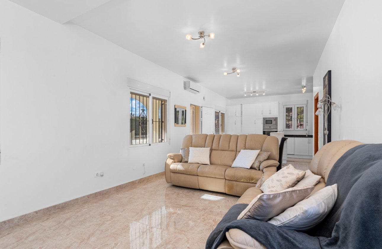 Revente - Villa - Torrevieja - Los Balcones
