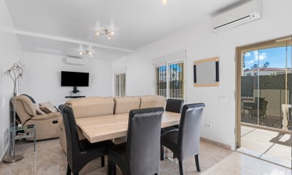 Revente - Villa - Torrevieja - Los Balcones