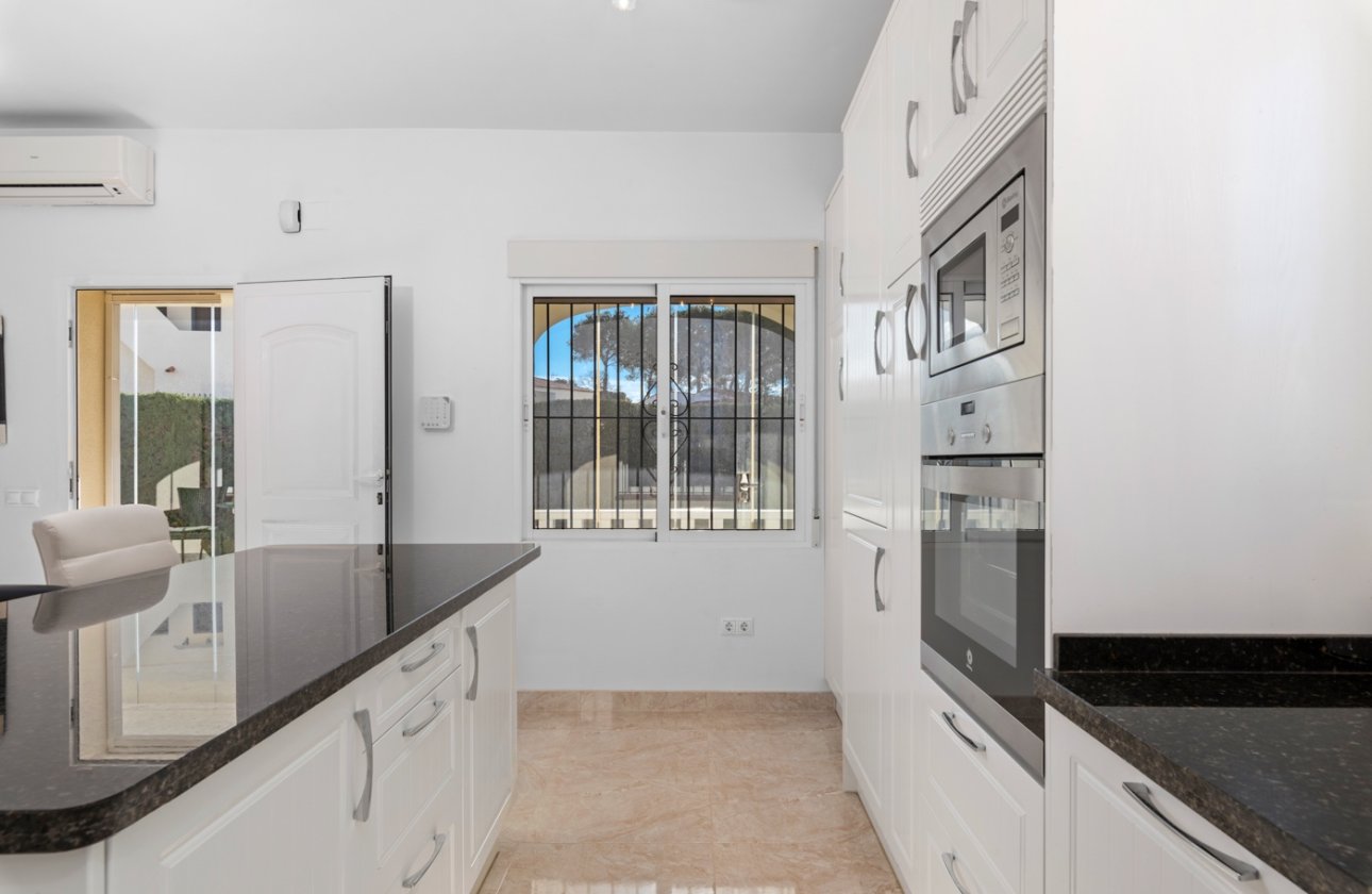 Revente - Villa - Torrevieja - Los Balcones
