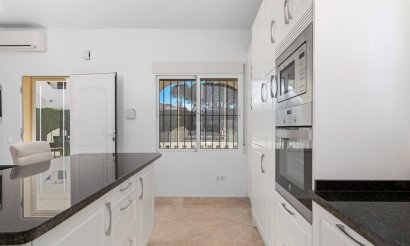 Revente - Villa - Torrevieja - Los Balcones