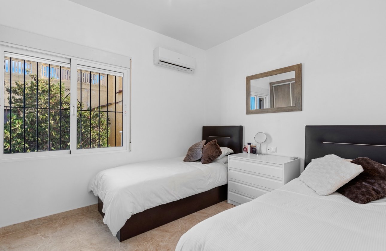 Revente - Villa - Torrevieja - Los Balcones