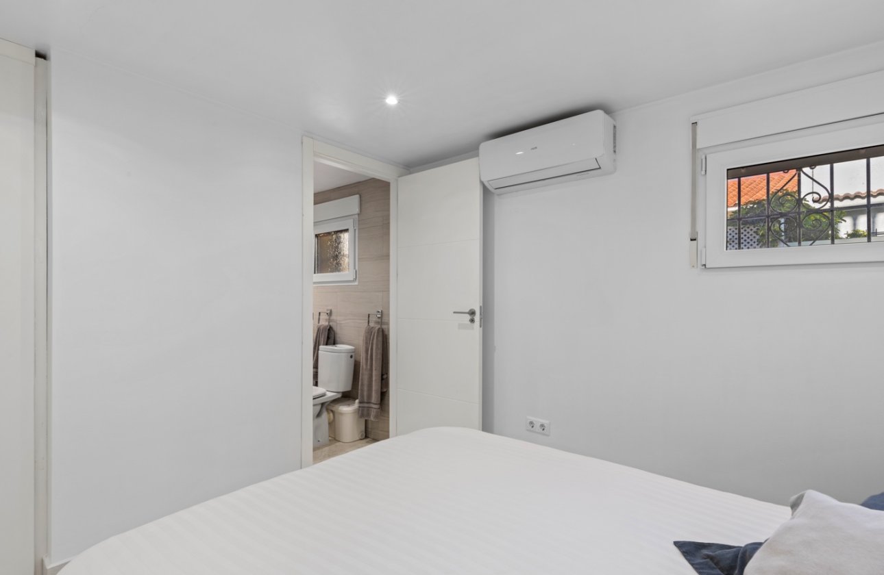 Revente - Villa - Torrevieja - Los Balcones