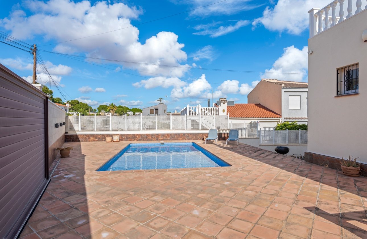 Revente - Villa - Torrevieja - Los Balcones