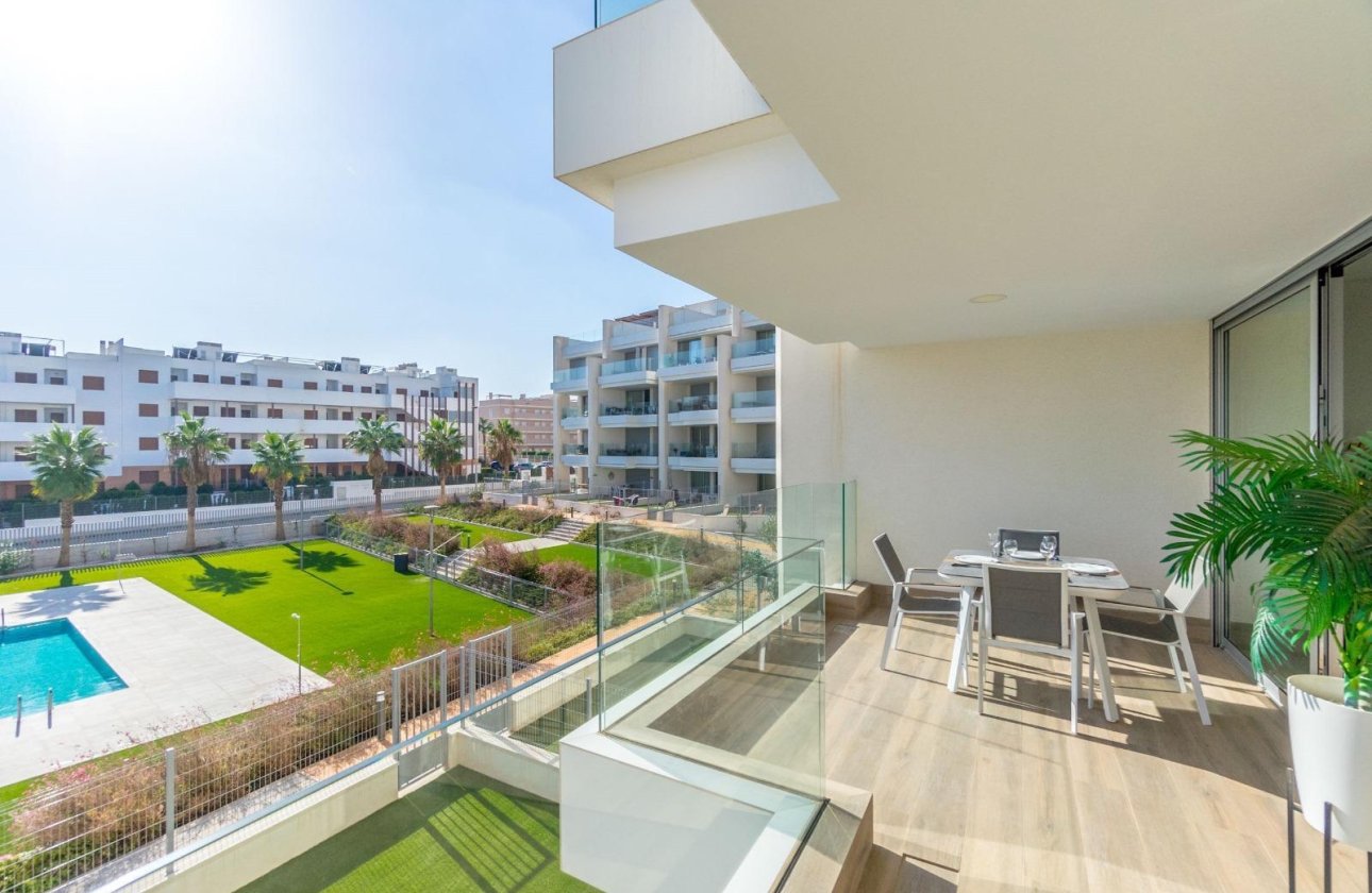 Resale - Apartment / flat - Orihuela Costa - Villamartín