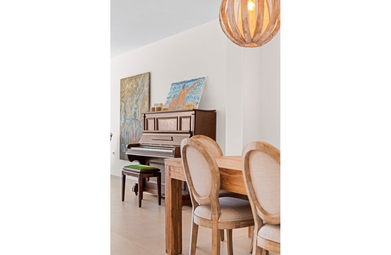 Resale - Townhouse - San Juan Alicante