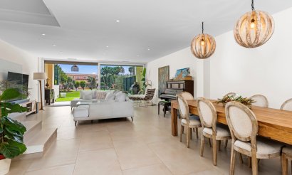 Resale - Townhouse - San Juan Alicante