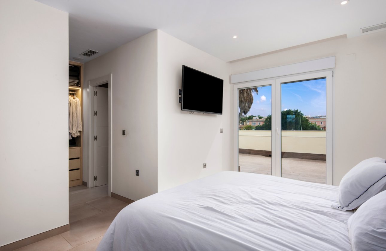 Resale - Townhouse - San Juan Alicante