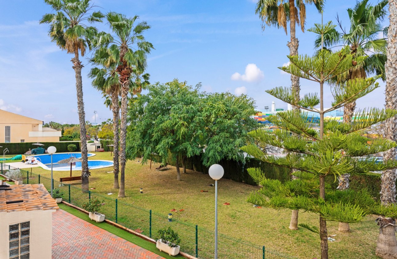 Resale - Townhouse - San Juan Alicante