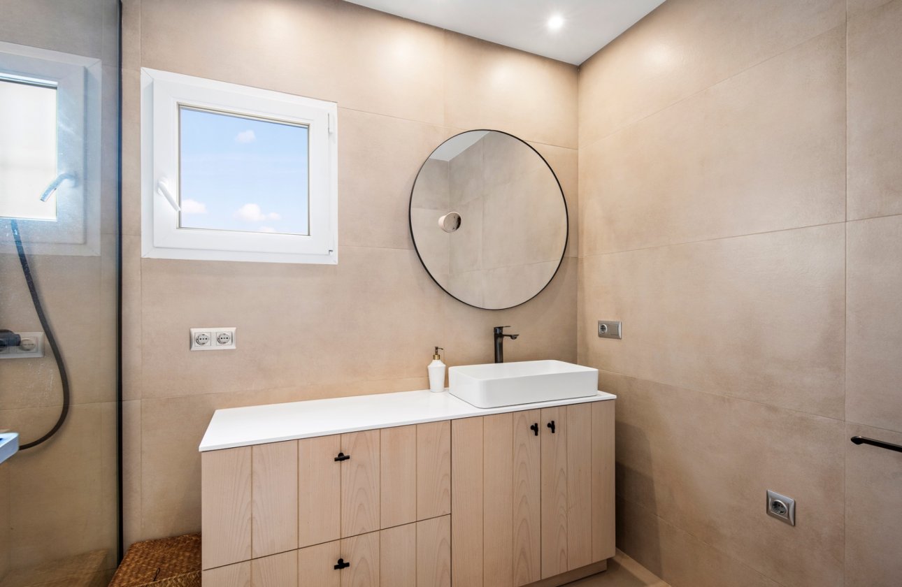Resale - Townhouse - San Juan Alicante