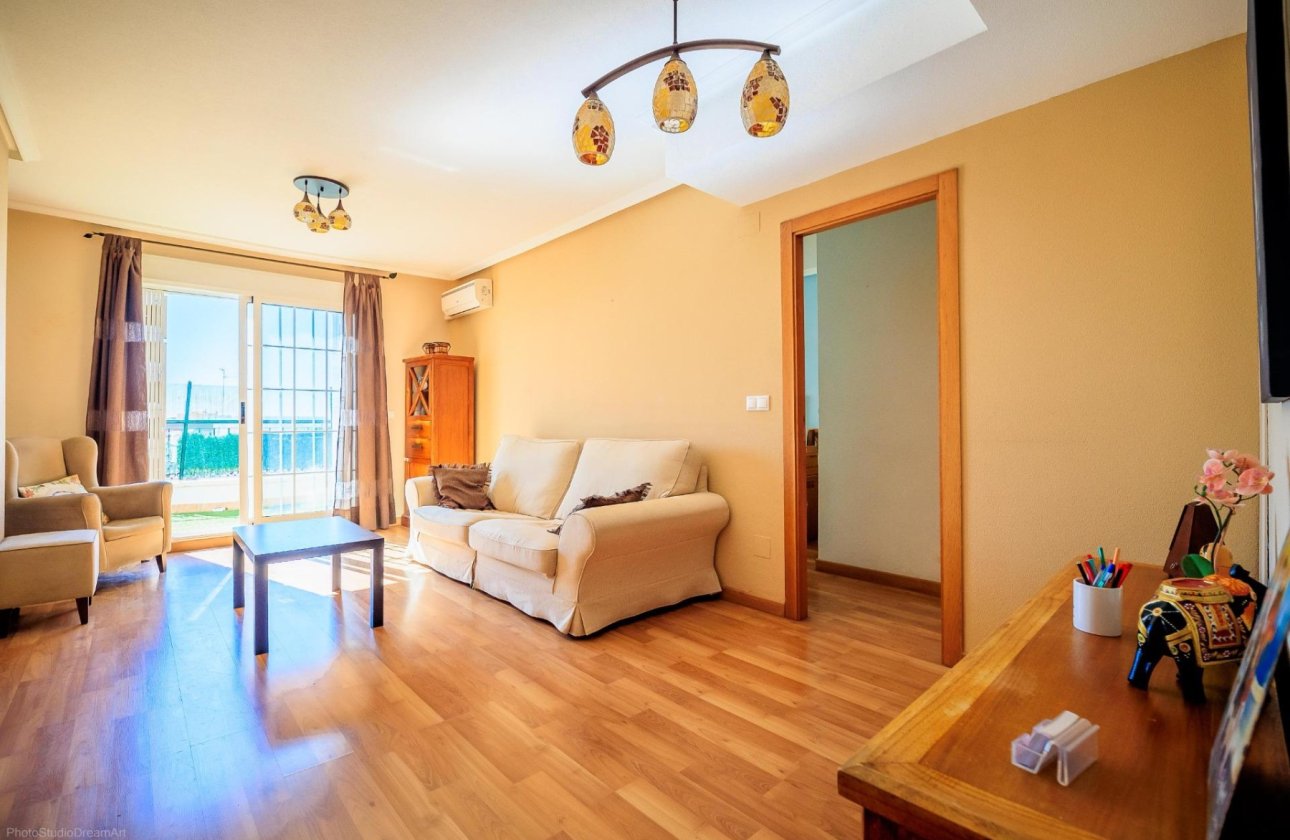 Resale - Apartment / flat - Torrevieja - Centro