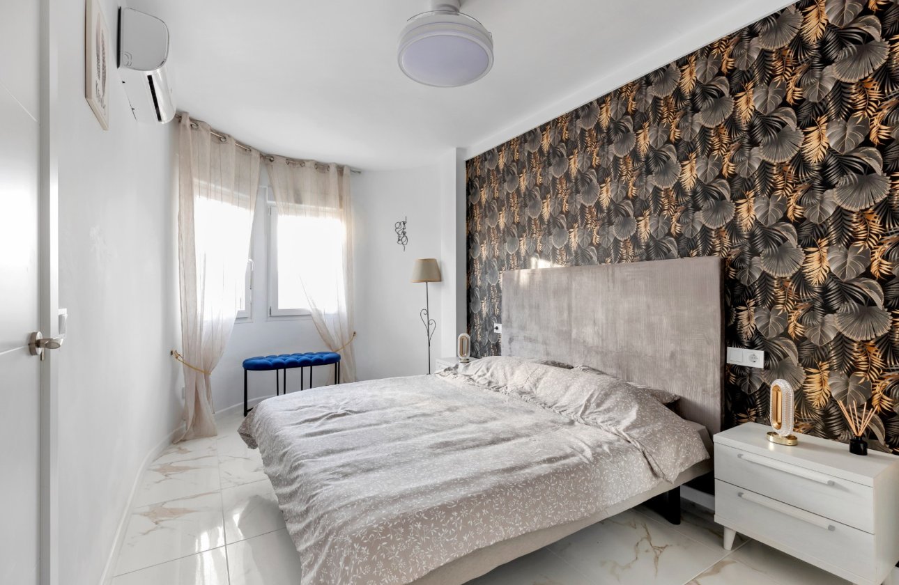 Resale - Apartment / flat - Torrevieja - La Mata