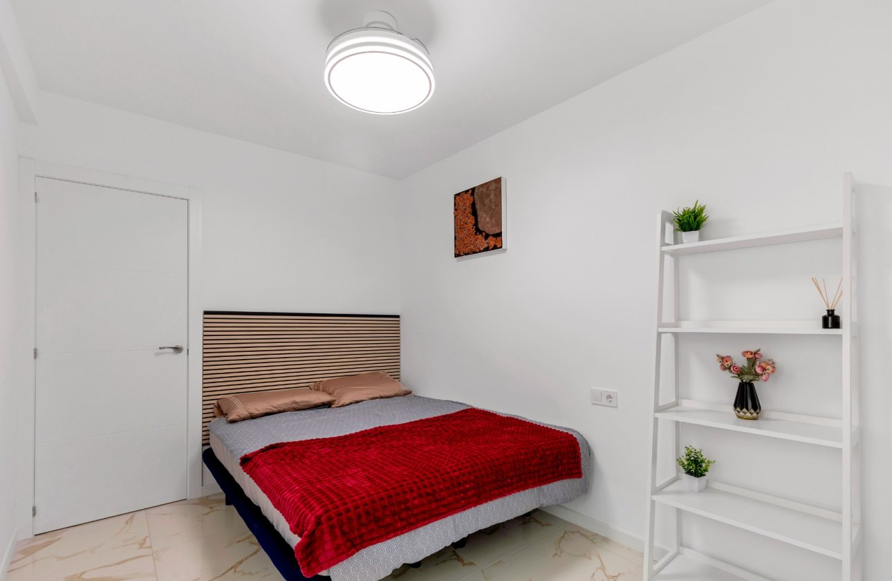 Resale - Apartment / flat - Torrevieja - La Mata