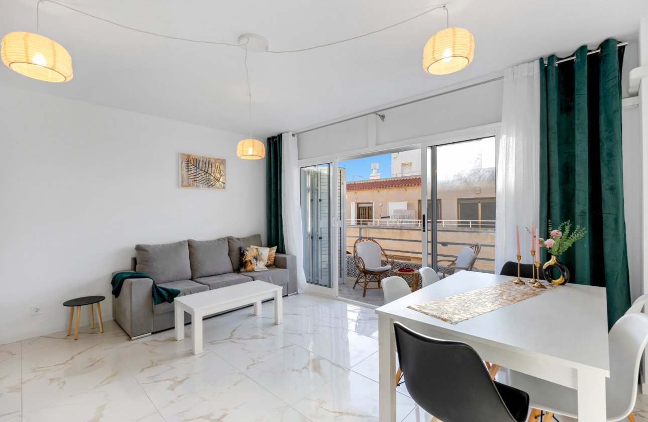Resale - Apartment / flat - Torrevieja - La Mata