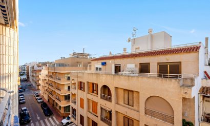 Resale - Apartment / flat - Torrevieja - La Mata