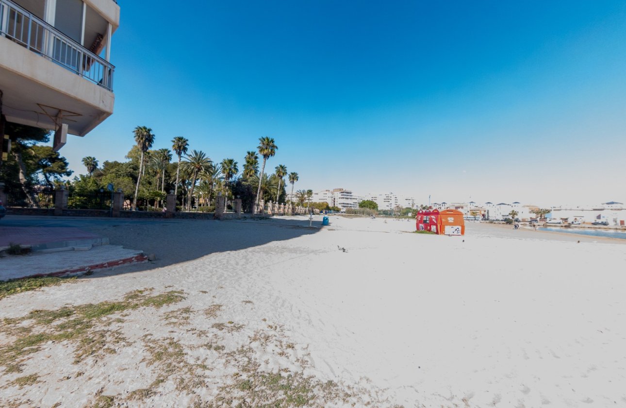 Resale - Apartment / flat - Torrevieja - El Acequión - Los Náufragos
