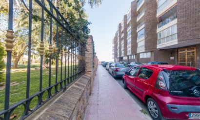 Resale - Apartment / flat - Torrevieja - El Acequión - Los Náufragos